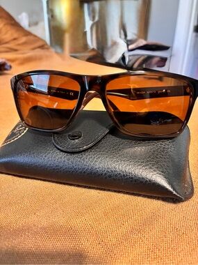 Ray-Ban Brown Tortoiseshell Frames with Amber Lenses
